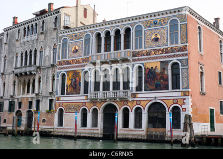 Il riccamente decorato Palazzo Barbarigo Sul Canal Grande a Venezia Foto Stock