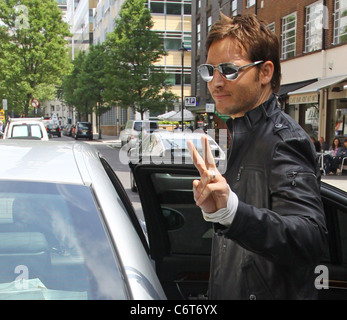 Peter Facinelli lasciando la BBC Radio 1 Studios di Londra - Inghilterra - 26.05.10 Foto Stock