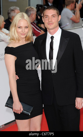 Gli ospiti inglesi Philips TV Academy Awards 2010 (BAFTA) tenutosi presso il London Palladium - arrivi. Londra, Inghilterra - Foto Stock