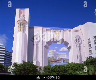 Art Deco trompe-l'oeil murale, Fontainebleau Hotel, Collins Avenue, South Beach, Miami Beach, Florida, Stati Uniti d'America Foto Stock