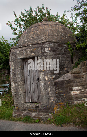 Il vecchio villaggio di lock up a Pensford Somerset Foto Stock