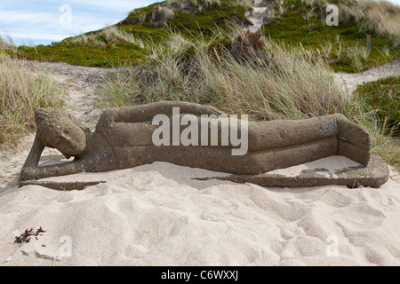 Statua del Buddha vicino al ristorante sulla spiaggia Sansibar vicino a Rantum, isola di Sylt, Schleswig-Holstein, Germania Foto Stock