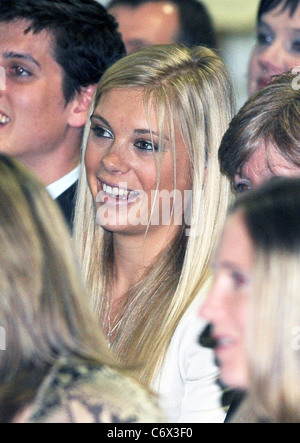 Chelsy Davy principe Harry's corso pilota la laurea presso il Museo di esercito di battenti Andover, Inghilterra - 07.05.10 Foto Stock