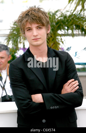 Niels Schneider 2010 Festival Internazionale del Cinema di Cannes - Giorno 4 - 'Les Amours Imaginaires" - photocall Cannes, Francia - Foto Stock