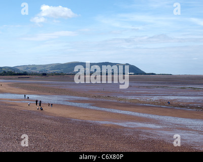 Guardando verso Minehead e North Hill attraverso Blue Anchor Bay. Somerset. Regno Unito Foto Stock