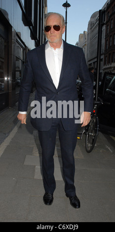 Charles Dance, alla vista privata di Soho mostra Luci di Londra, Inghilterra - 20.04.10 Foto Stock