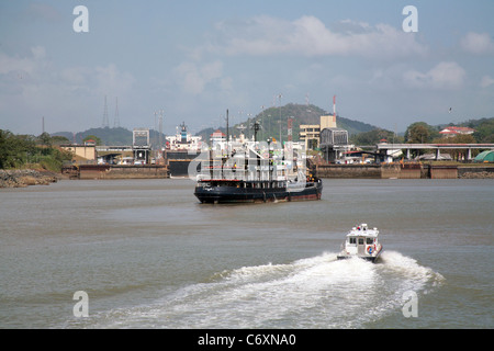 Operazioni del Canale di Panama a Miraflores Locks. Foto Stock