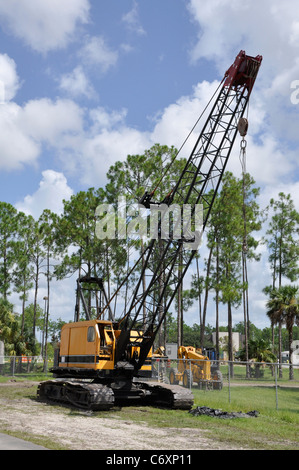 Grandi gru da cantiere a cantiere Foto Stock