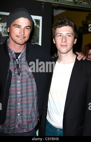 Josh Hartnett e Daryl Wein "Rompere verso l'alto' Premiere detenute presso il Silent Movie Theatre - Gli arrivi di Los Angeles, California - Foto Stock