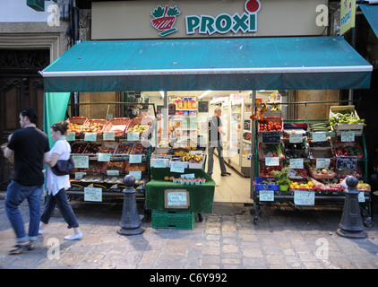 Catena proxi supermercato in Aix en Provence, Francia Foto Stock