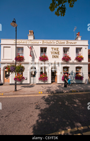 Il Vitigno Inn Shepherd Neame Pub Tenterden Kent REGNO UNITO pub Foto Stock