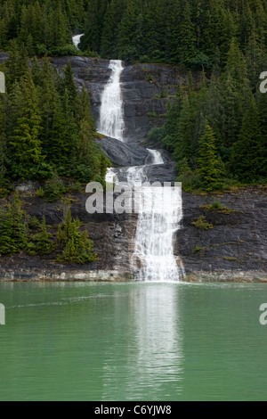 Un nastro in cascata nel braccio Endicott, Federico Suono, Alaska Foto Stock