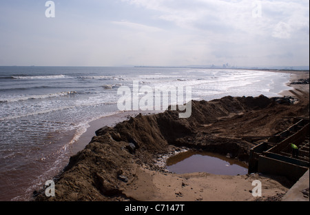 La ricostruzione della parete del mare lungo la passeggiata di SEATON CAREW vicino a Hartlepool Foto Stock