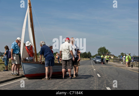Giro dell'isola boat race, West Mersea, Mersea, Essex. Foto Stock