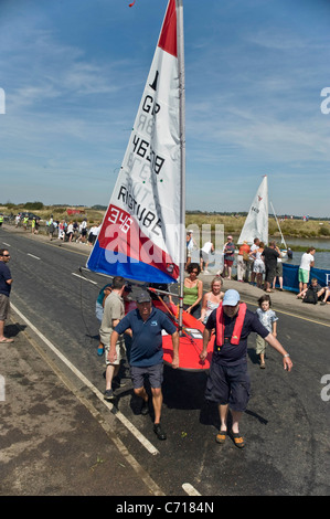 Giro dell'isola boat race, West Mersea, Mersea, Essex. Foto Stock