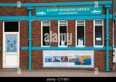 Lundy ufficio booking in Ilfracombe per i viaggi di M.S. Oldenburg barca nave traghetto passeggeri a Lundy Island, Devon, Inghilterra Regno Unito nel mese di marzo Foto Stock