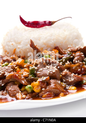 Carne di vitello piselli fetta di verdura e di riso bollito Foto Stock