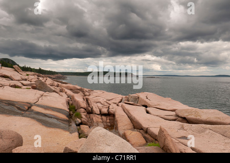 Accanto al foro di tuono lungo la Park Loop Road Parco Nazionale di Acadia nel Maine USA Foto Stock