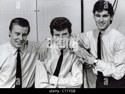 I TRE GRANDI REGNO UNITO gruppo pop alla fine del 1962. Da sinistra: Brian Griffiths, John "Hutch' Hutchinson, John Gustafson. Foto Tony Gale Foto Stock