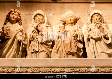 Dettaglio, tomba Santo, 1500 Annuncio, Chiesa di Nostra Signora, chiesa MARIENKIRCHE, REUTLINGEN, Svevo, BADEN-WUERTTEMBERG, Germania Foto Stock