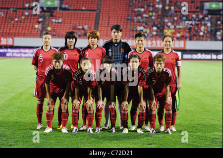 Cina Gruppo team line-up (CHN) per il calcio femminile i qualificatori round finale per Londra Olympic Match : Cina 2-0 della Thailandia. Foto Stock