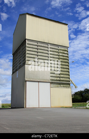 Un silos in Poitou Charentes Francia. Foto Stock