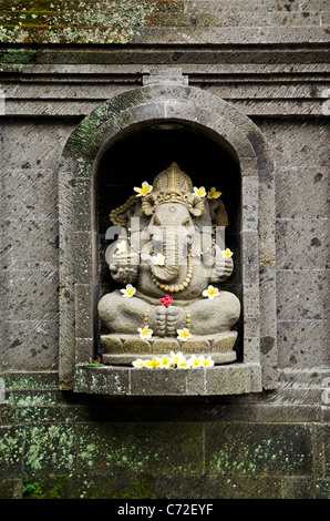 Ganesh dio indù figura in Bali Indonesia tempio Foto Stock