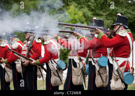 Il diciannovesimo reggimento di piede (re-enactors) al patrimonio Cromford Weekend, Derbyshire, England, Regno Unito Foto Stock