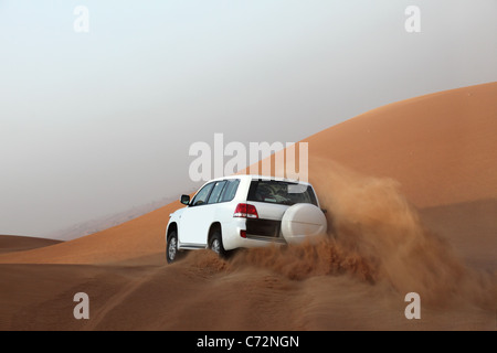 Traversata delle Dune in Dubai Emirati Arabi Uniti Foto Stock