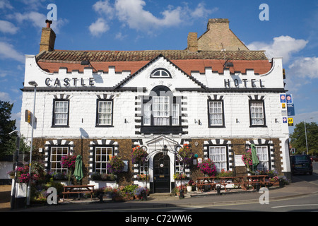 Downham Market Norfolk England Regno Unito Castle Hotel in High Street Town Center Foto Stock