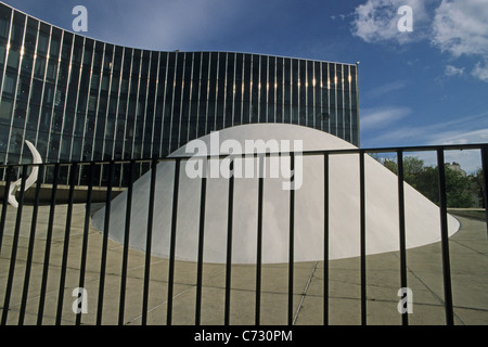 Partito Comunista Francese sede centrale, Place du Colonel Fabien, sedicesimo arrondissement di Parigi, Francia, Europa Foto Stock