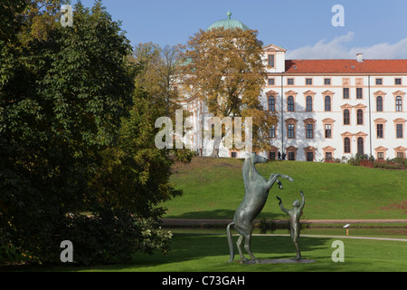 Statue nei giardini del castello di Celle, Celle, Bassa Sassonia, Germania settentrionale Foto Stock