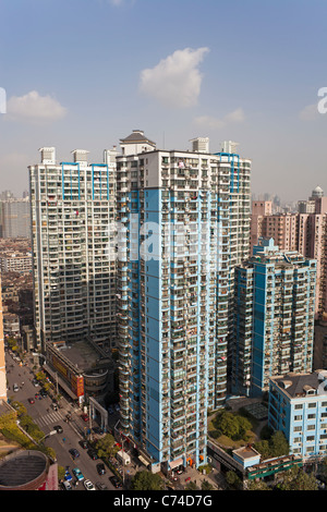 Edifici di appartamenti nel centro di Shanghai, Shanghai, Cina Foto Stock