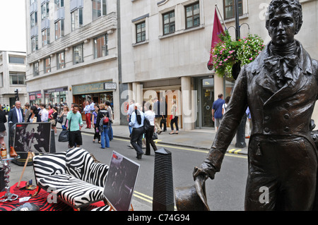 Beau Brummel Jermyn Street Festival l'arte di essere britannico di St James's al vostro servizio.tradizionali vestiti in inglese Foto Stock