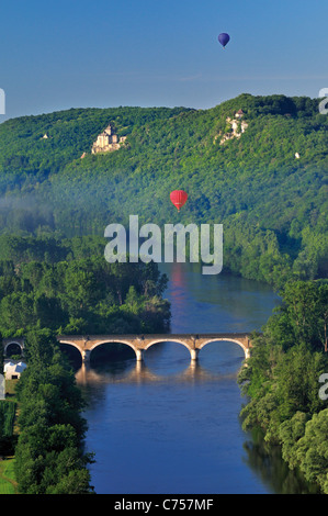 Francia, Dordogne-Valley: vista dal Chateau de Beynac Foto Stock