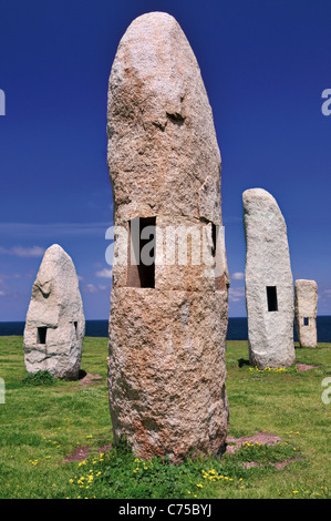 Spagna Galizia: Menhir monumento nella scultura parco di A Coruna Foto Stock