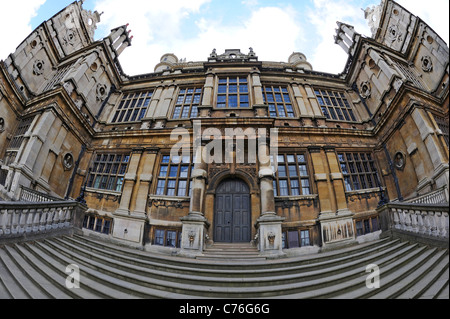 Wollaton Hall di un grande paese Elizabethan House costruito per Sir Francis Willoughby in Nottingham, Inghilterra. Foto Stock