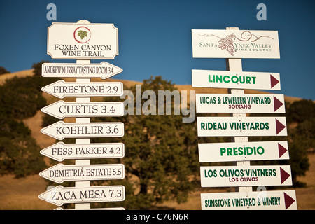 Cantina di segni, Santa Ynez Valley, California, Stati Uniti d'America Foto Stock