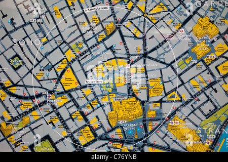 Inghilterra, Londra, Leicester Square, Informazioni turistiche Mappa Foto Stock