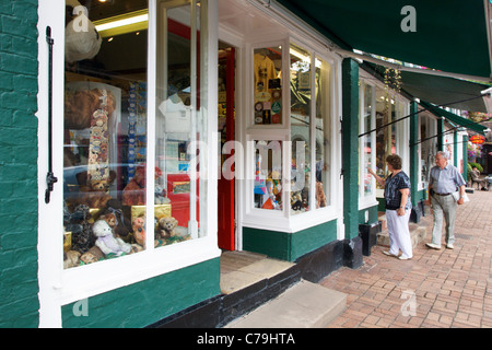 Negozi in Piazza Ironbridge Shropshire Inghilterra Foto Stock