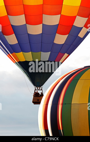 Lancio della sera all'Atlantic International Balloon Fiesta il 10 settembre 2011 in Sussex, Canada. Foto Stock