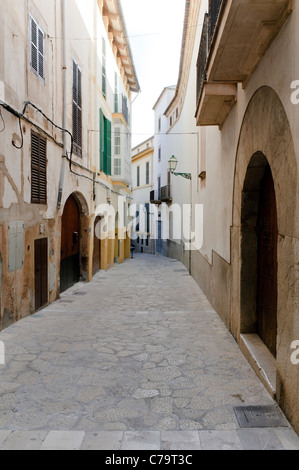 Vicolo del centro storico della città di Palma di Maiorca, Maiorca, isole Baleari, Spagna, Europa Foto Stock