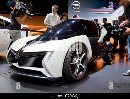 Nuova Opel Rak-e concept car elettrica sulla IAA 2011 International Motor Show di Francoforte am Main, Germania Foto Stock