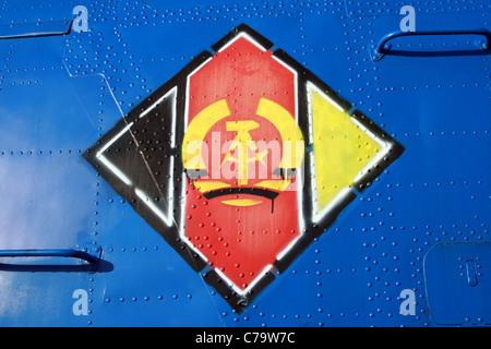 Memoria DDR Air force emblema su un elicottero in disuso Foto Stock