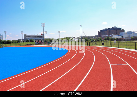 Via e field stadium Stony Brook University di Long Island NY Foto Stock