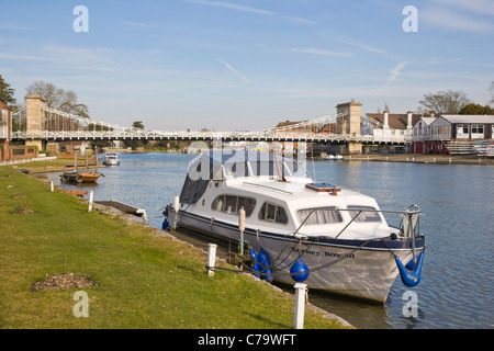 Marlow sospensione ponte sul fiume Tamigi, Marlow, Buckinghamshire, Inghilterra, Regno Unito Foto Stock