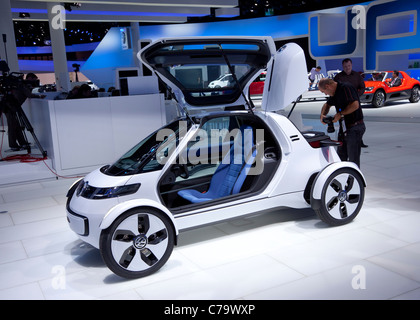 Nuova VW Volkswagen e-car Nils sulla IAA 2011 International Motor Show di Francoforte am Main, Germania Foto Stock