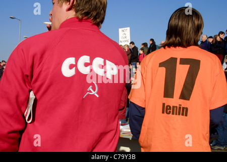 Grande manifestazione contro la progettata invasione dell'Iraq, a Glasgow in Scozia, 15 febbraio 2003. Foto Stock