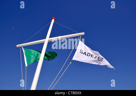 Bandiera Badezeit o tempo di nuoto, spiaggia a Westerland, Sylt, Nord isola frisone, Germania, Europa Foto Stock