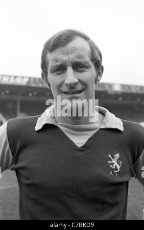 Aston Villa calciatore Dave Gibson 21/1/71 Foto Stock